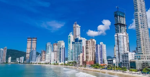 No es Rio ni São Paulo: la “ciudad de los rascacielos” tiene siete de las 10 torres más altas de Brasil, y pronto tendrá las dos mayores de Latinoamérica
