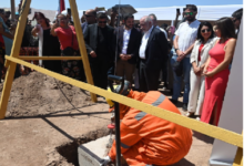 Ministro Montes encabeza inicio de obras de dos megaproyectos que beneficiarán a 944 familias de Alto Hospicio